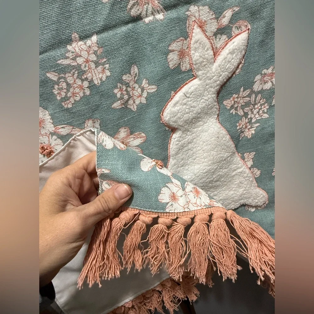 Tahari Spring Easter table runner NWT